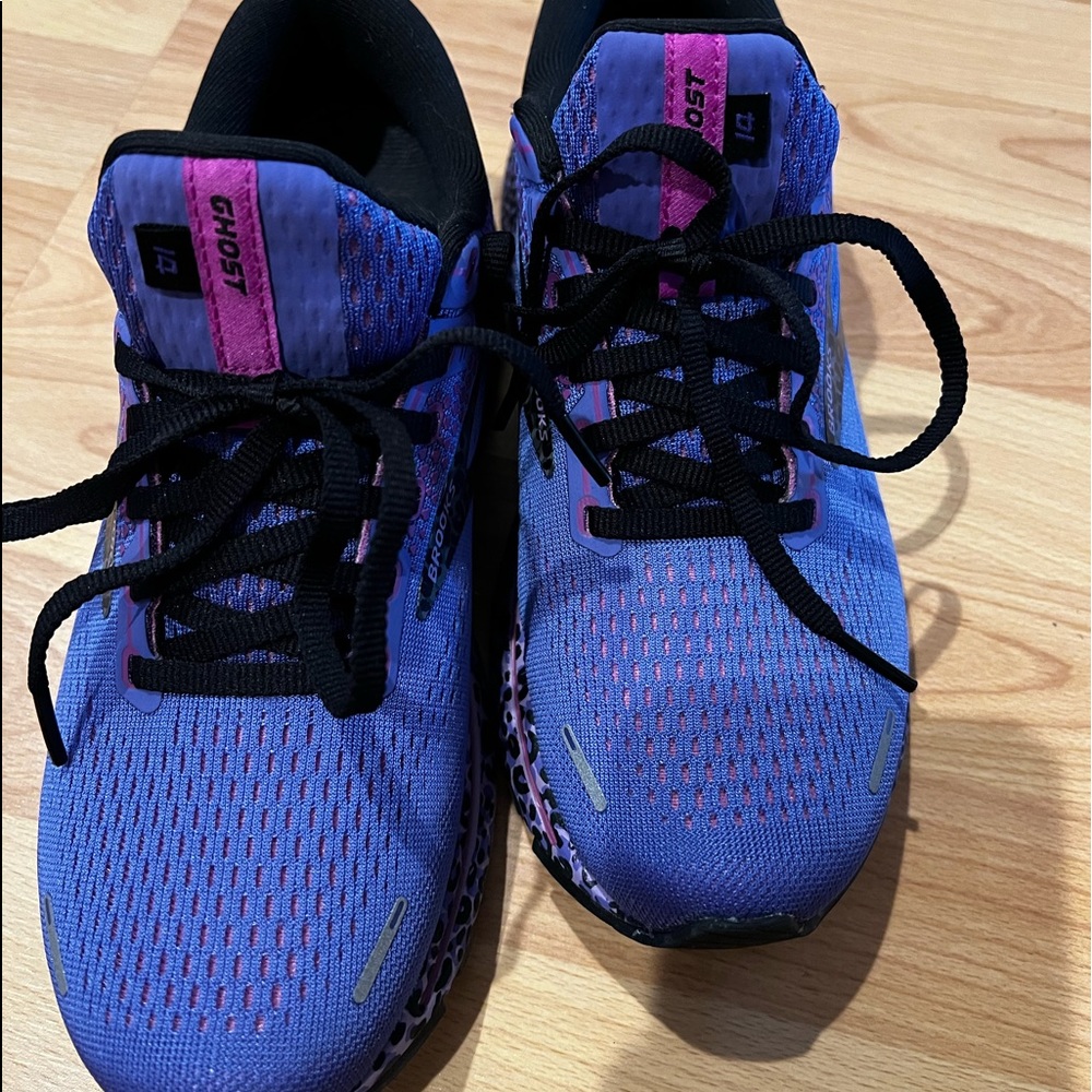 Brooks running shoes Ghost 14 size 8